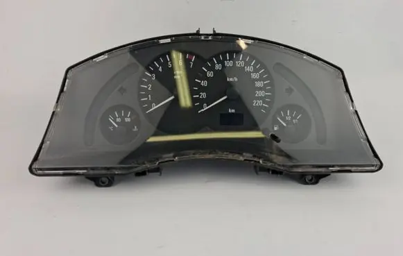 Opel Meriva A Speedometer (instrument cluster) 13173376XK