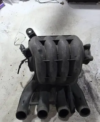 Audi A4 S4 B6 8E 8H Intake manifold 06D133210D