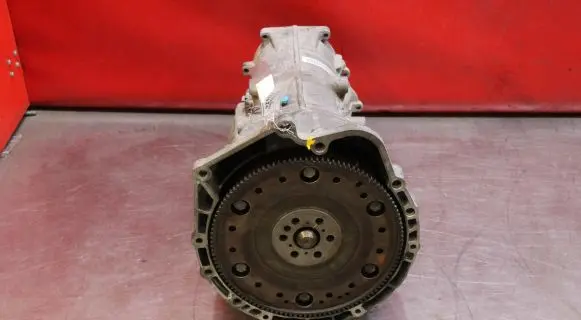 BMW X5 E70 Manual 6 speed gearbox 7581404