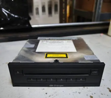 Audi A6 S6 C6 4F CD/DVD changer 4F0035110A