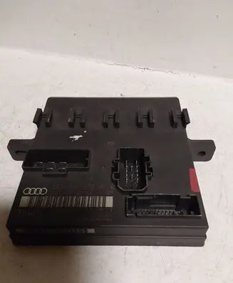 Audi Q7 4L Comfort/convenience module 4F0907279A D2T2L26A4Z