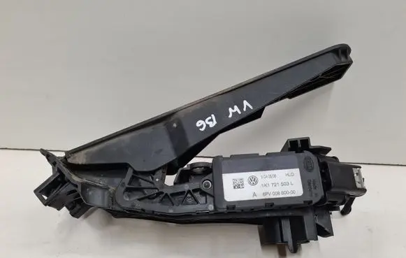 Volkswagen PASSAT B6 Accelerator throttle pedal 1K1721503L 00860000
