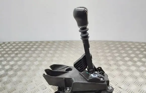 Nissan X-Trail T32 Gear shifter/selector 341015397R