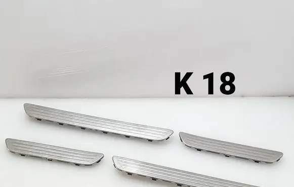 Volkswagen Touareg II sill trim set (inner)
