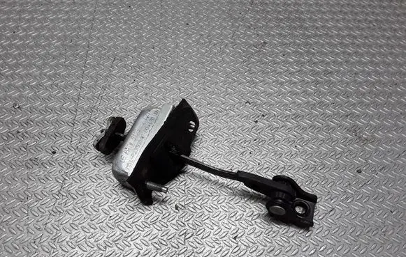 Ford Focus C-MAX Front door check strap stopper