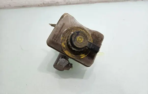 Audi A8 S8 D4 4H Master brake cylinder