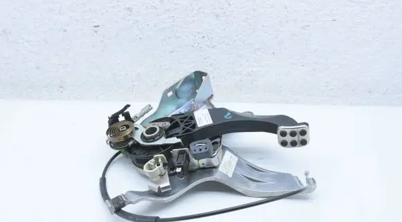 Mercedes-Benz E C207 W207 Handbrake/parking brake lever assembly A2044201484 204420074