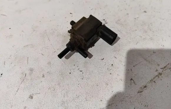 Suzuki Vitara (ET/TA) Vacuum valve K5T48076