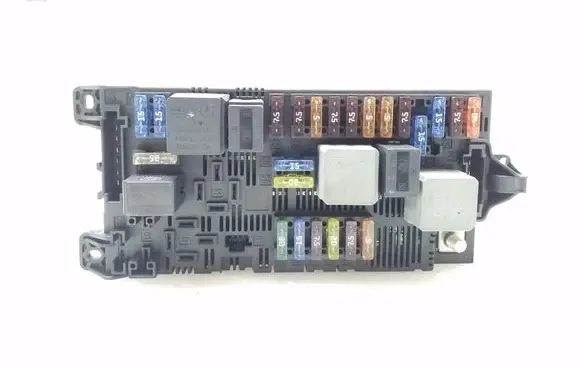 Mercedes-Benz CLS C219 Fuse module 2115459001