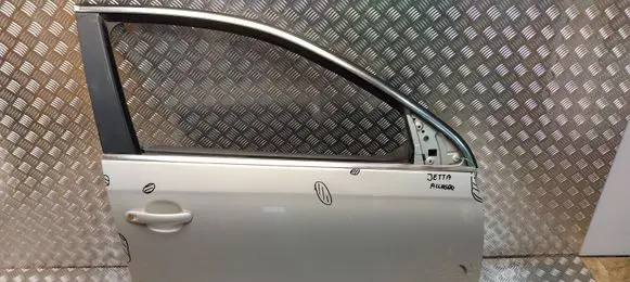Volkswagen Jetta V Front door S26380236
