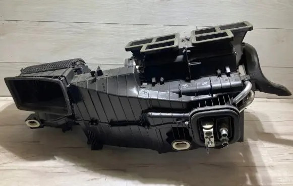 Interior heater climate box assembly