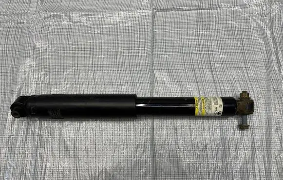Jeep Wrangler Front shock absorber/damper P68251047AA