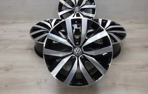 Volkswagen Multivan T5 R18 alloy rim 7E0601025H
