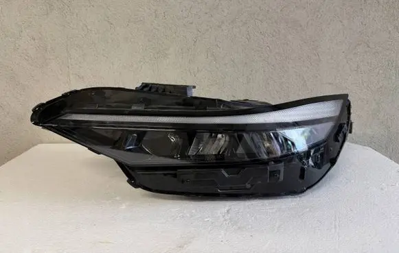 Hyundai Elantra VII Headlight/headlamp 92101AA