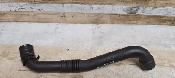 Volkswagen PASSAT B5.5 Breather hose/pipe 038103493 038103493AE 446097