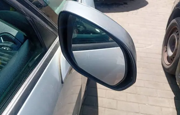 Citroen C4 I Picasso Front door electric wing mirror