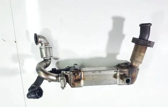 BMW X5 E70 EGR valve cooler 779424504 l7305002