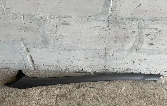 Windshield trim