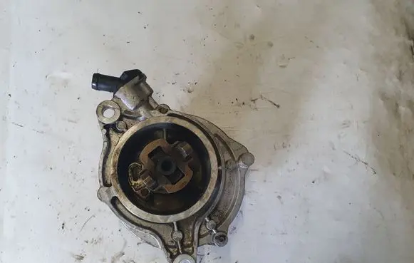 BMW 3 E90 E91 Vacuum pump NOCODE