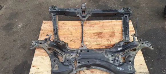 Toyota Auris 150 Front subframe