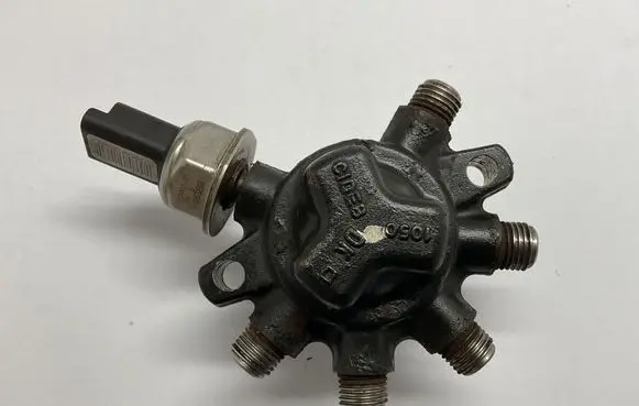 Ford Mondeo MK IV Fuel main line pipe 9D280Db