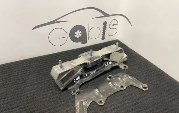 Dodge RAM Gearbox mounting bracket P68264784AF