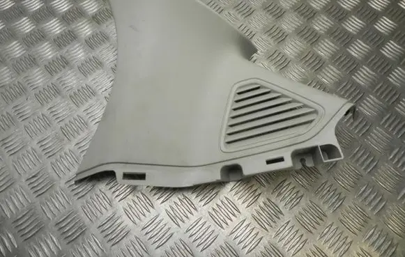 Ford Kuga I (D)pillar trim (top) 8V41S280C47AHW Baldai3672