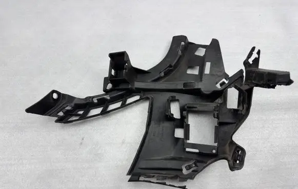 Mercedes-Benz S W222 Front bumper mounting bracket A2228850221