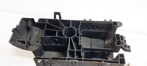 Chevrolet Orlando Battery box tray 9596345804