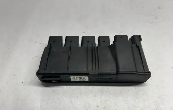 BMW 4 F36 Gran coupe Current control relay 8638551