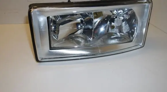 Iveco Daily 3rd gen Headlight/headlamp 1305239257