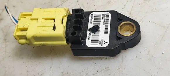 Mitsubishi Outlander Airbag deployment crash/impact sensor 8651A001 39754C E1461ZD524