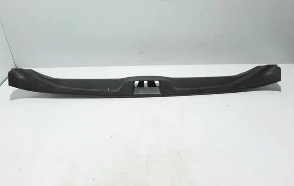 Volvo XC70 Trunk/boot sill cover protection 39805315