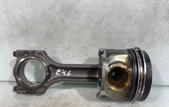 BMW 3 E46 Piston with connecting rod