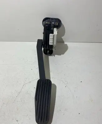 Volvo V70 Accelerator throttle pedal 30666660 6PV00853700