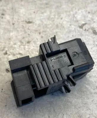 BMW 1 E81 E87 Brake pedal sensor switch 914688962