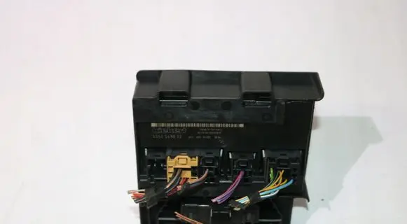 Volkswagen Golf V Comfort/convenience module 1K1907348A