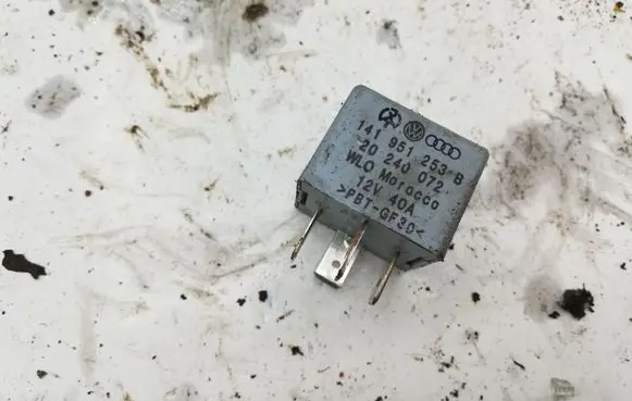 Seat Alhambra (Mk1) Other relay 141951253B 20240072