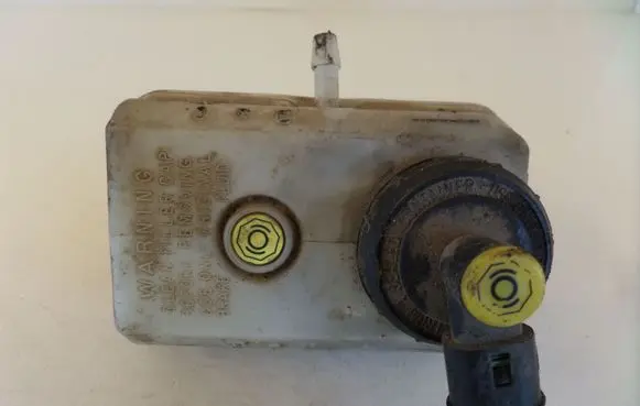 Renault Espace III Master brake cylinder 7700432324A