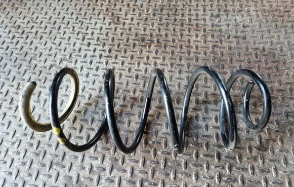 Peugeot 208 Front coil spring