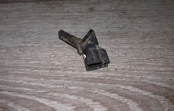Volvo V50 ABS brake wheel speed sensor 10071151233