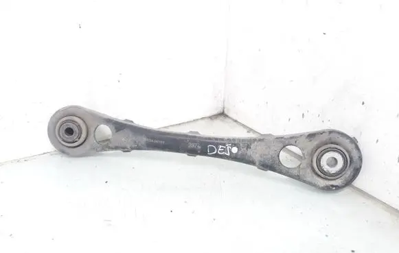 Rear control arm