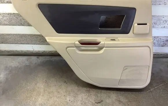 Cadillac SRX Rear door card panel trim 25660131 1GA0203072 10933B