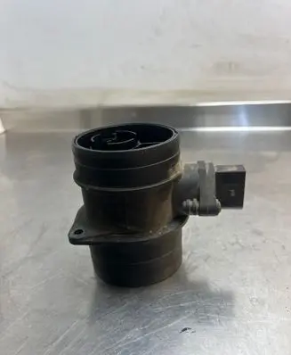 Volkswagen Golf VI Mass air flow meter 0281002461 074906461B