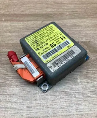 Mitsubishi Carisma Airbag control unit/module MR158433 0285001127