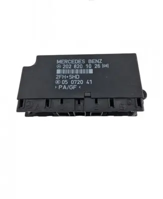 Mercedes-Benz C W202 Comfort/convenience module 2028201026
