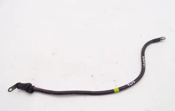 Mitsubishi Canter Positive cable (battery) MITSUBISHI_CANTER_01-05_3.0_D_PRZEWÓD_PLUSOWY_PLUS
