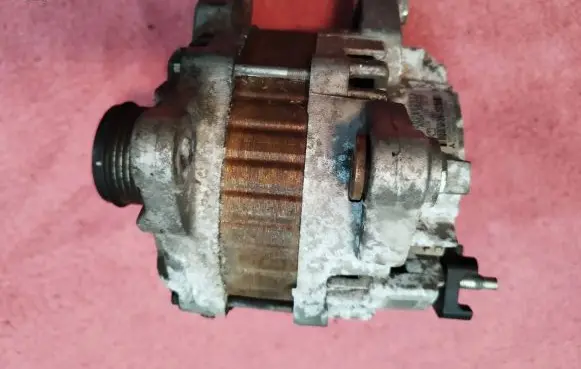 Renault Scenic III - Grand scenic III Generator/alternator 8200960533