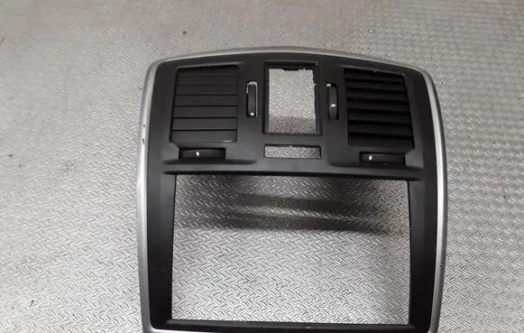 Cadillac BLS Dash center air vent grill
