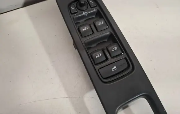Volvo V60 Electric window control switch 31334345